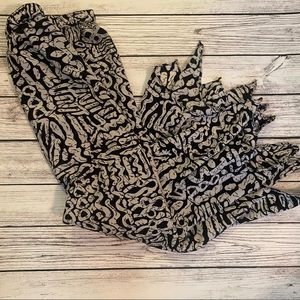 Ashro XL 3 piece skirt set with top, skirt and head wrap or scarf. Black white